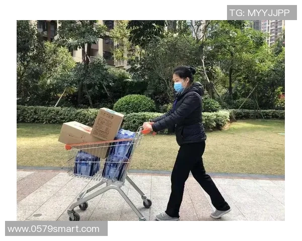 疫情期间足球明星的生活与公益活动全景探秘 疫情期间足球明星的生活与公益活动全景探秘